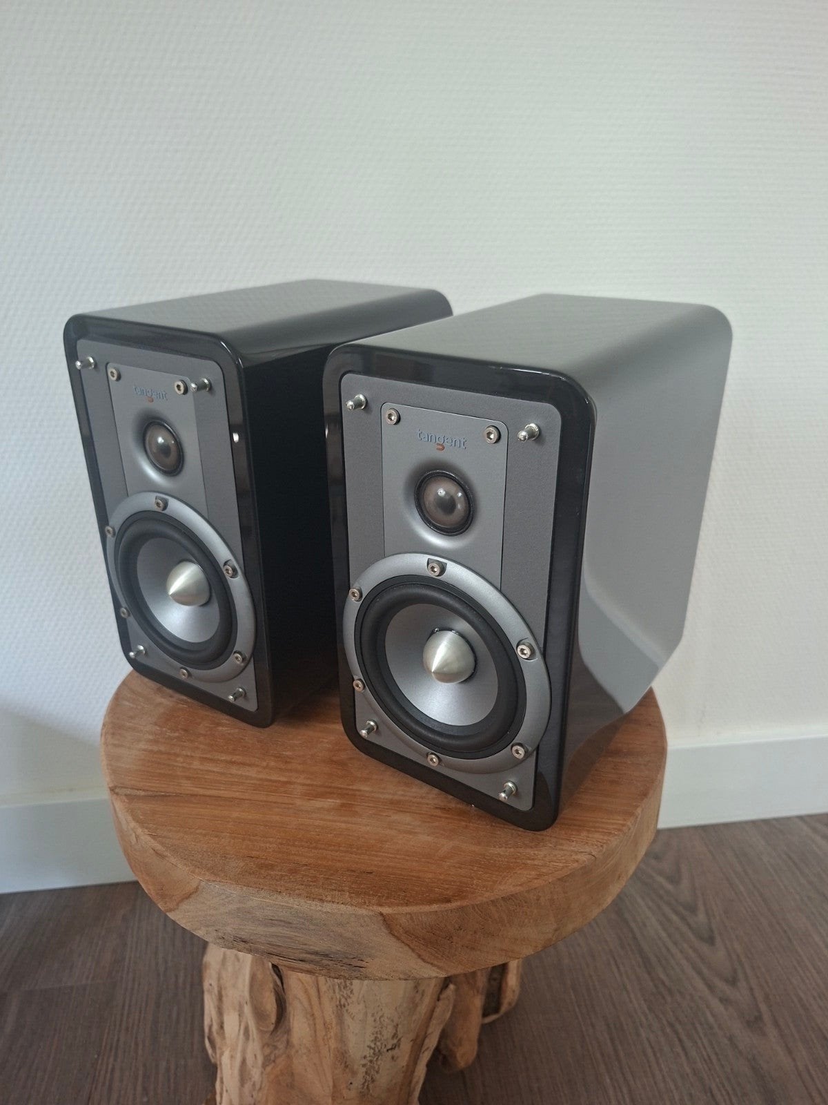 Tangent clarity 2. Kleine monitoren.  Nieuwstaat!