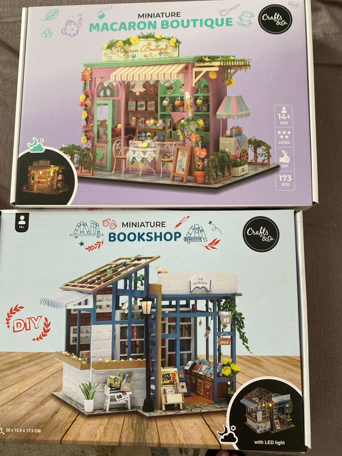 DIY Miniatuur Macaron Boutique & Boekhandel Bouwpakket, Ophalen of Verzenden, Nieuw, Knutselen, Met licht