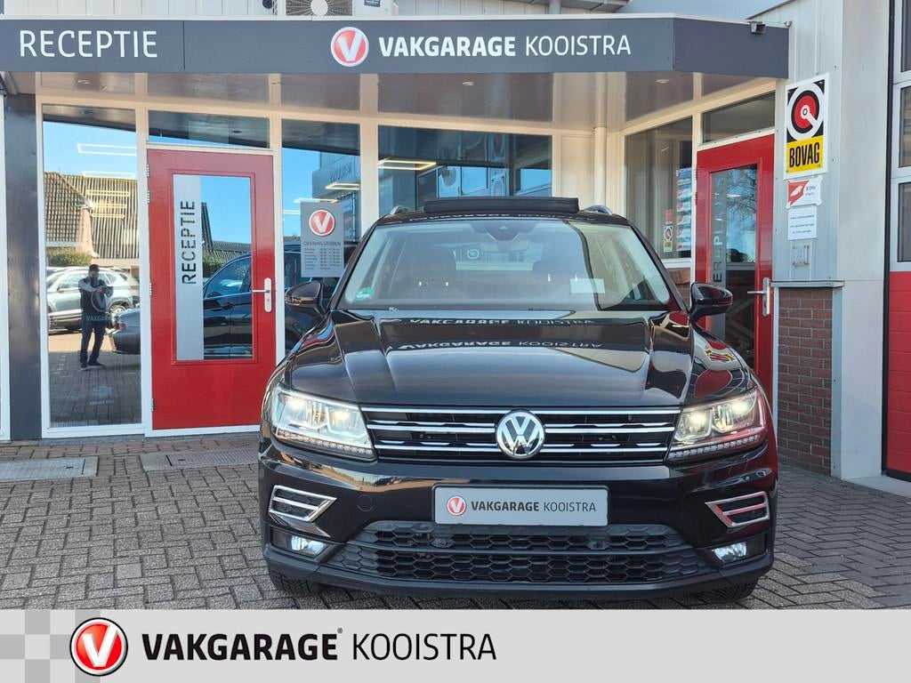Volkswagen Tiguan 1.4 TSI ACT Highline|Pano|Head-Up|Navi|Tre, 12 maanden, Stof, Zwart, 4 cilinders