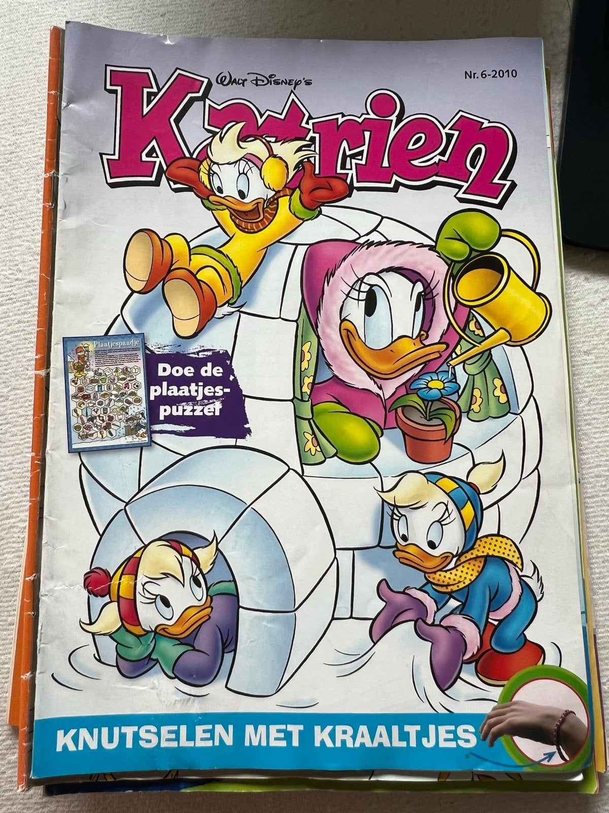 Katrien Duck nr. 6-2010 - Knutselen met Kraaltjes, Boeken, Ophalen of Verzenden, Gelezen, Damesbladen
