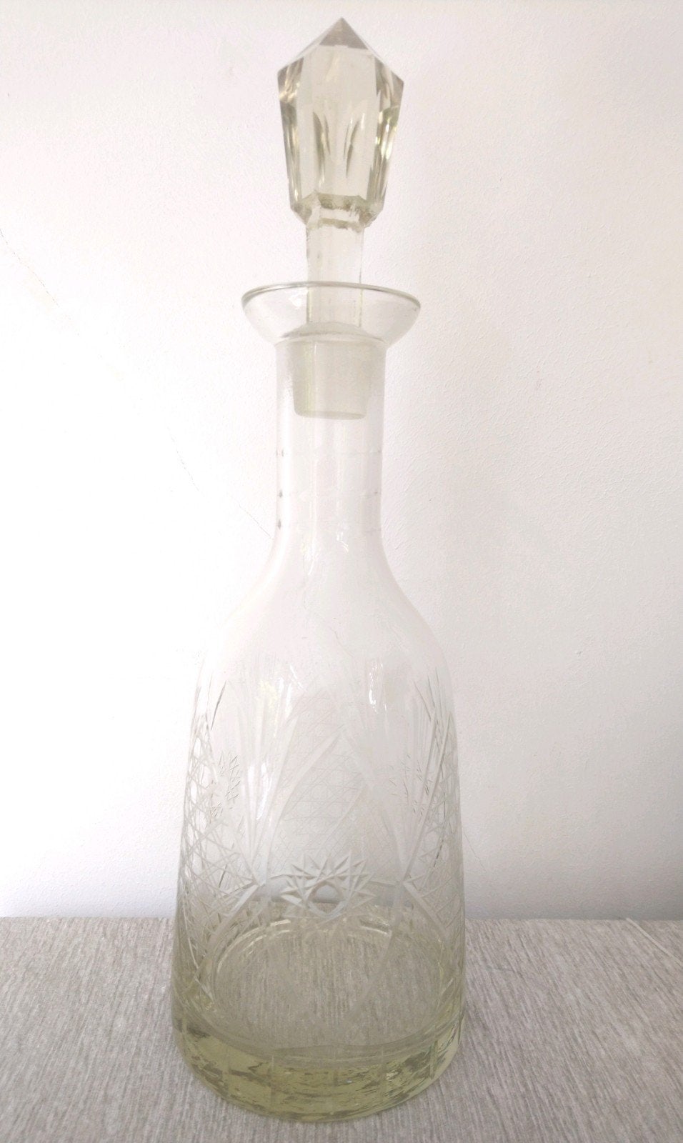 Glazen karaf met handgeslepen patronen Art Deco stijl 33 cm, Ophalen of Verzenden