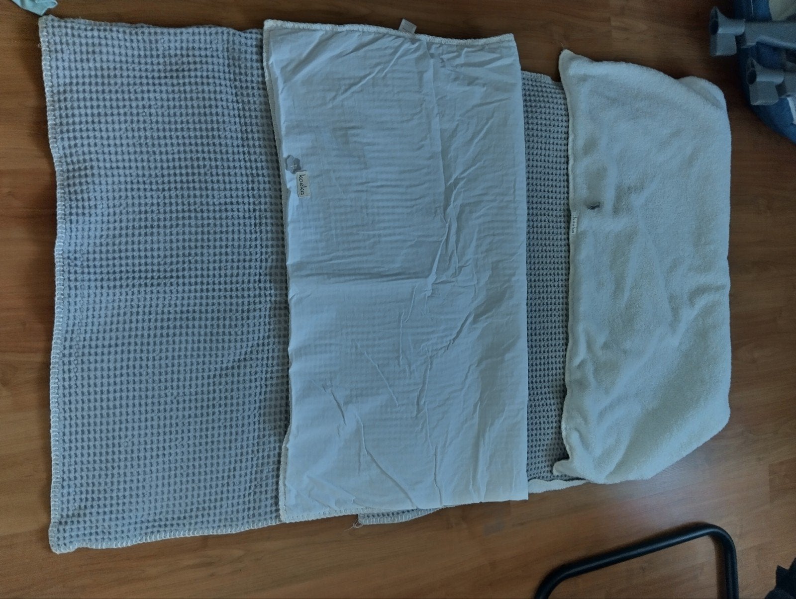 2x Koeka deken lichtgrijs ledikant/junior bed 70x140 cm, Kinderen en Baby's, Dekens, Slaapzakjes en Inbakerproducten, Koeka, Ophalen of Verzenden