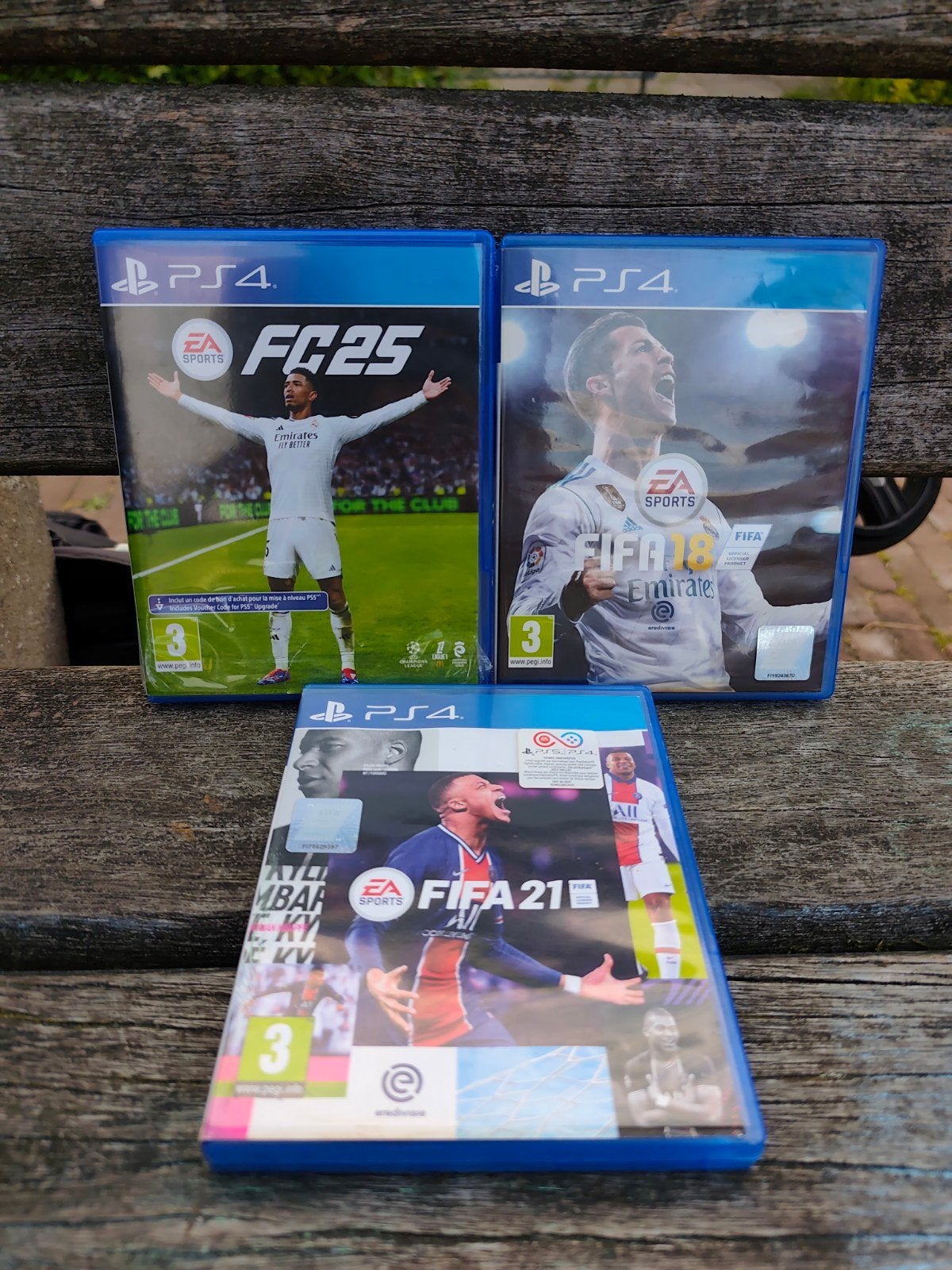 fc25, fifa 18 en fifa 21, Spelcomputers en Games, Games | Sony PlayStation 4, Ophalen, Zo goed als nieuw, Sport, 3 spelers of meer
