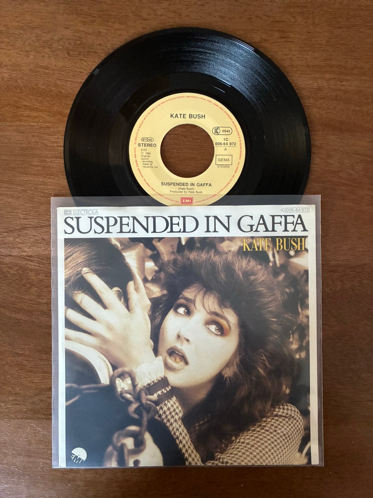 Kate Bush - Suspended in Gaffa, Cd's en Dvd's, Ophalen of Verzenden, 7 inch