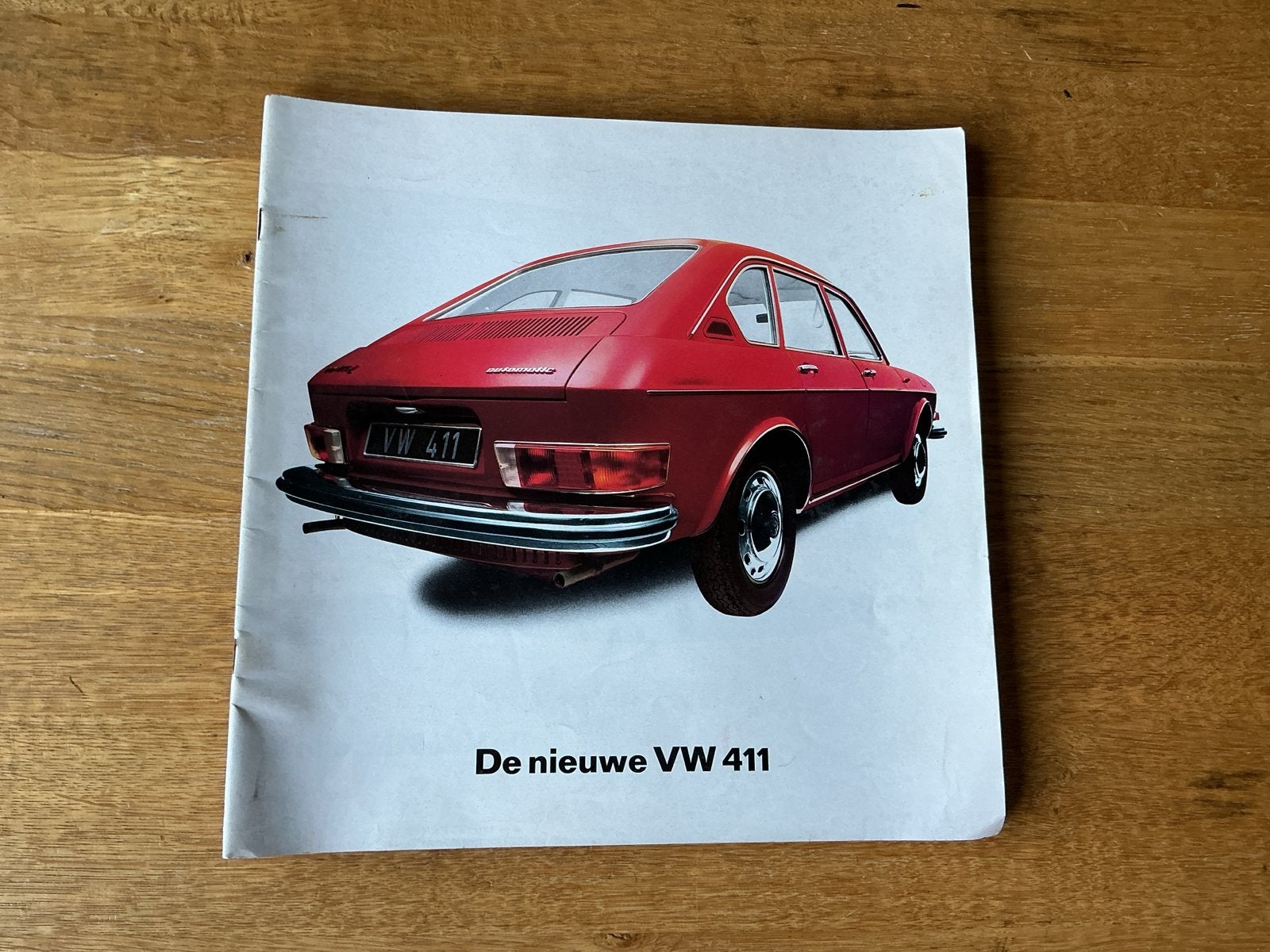 VW 411 brochure uit 1968- Zeldzaam!, Ophalen of Verzenden, Zo goed als nieuw, Volkswagen