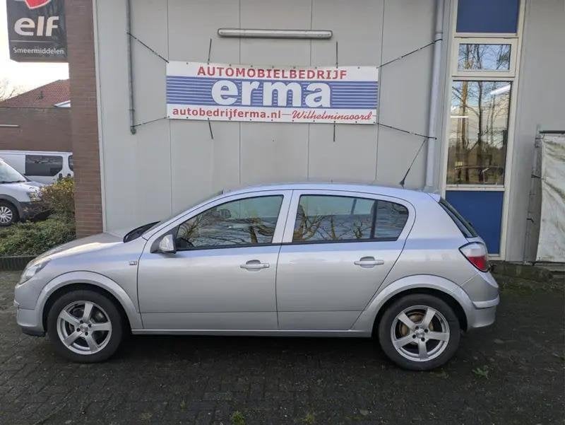 Personenauto, Opel, Astra 1,6i, grijs, 2005, Automaat, Overige modellen, Overige carrosserieën, Overige brandstoffen