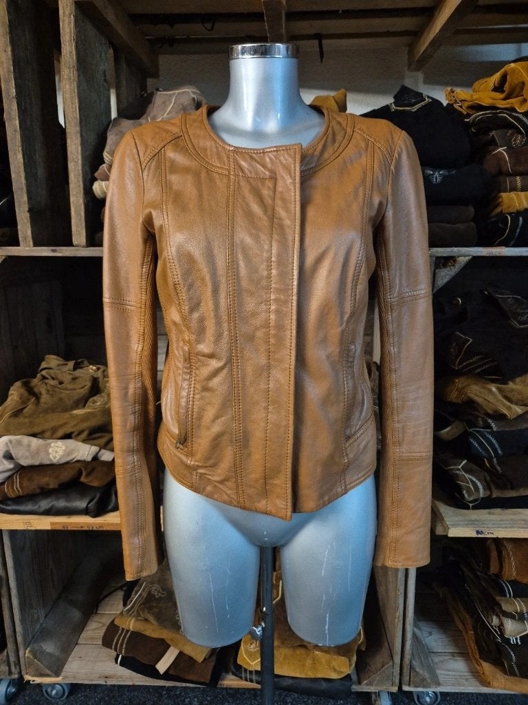 Dames bruine leren jas, Kleding | Dames, Maat 38/40 (M), Bruin, Djt@dejuistetoon.eu, Ophalen of Verzenden