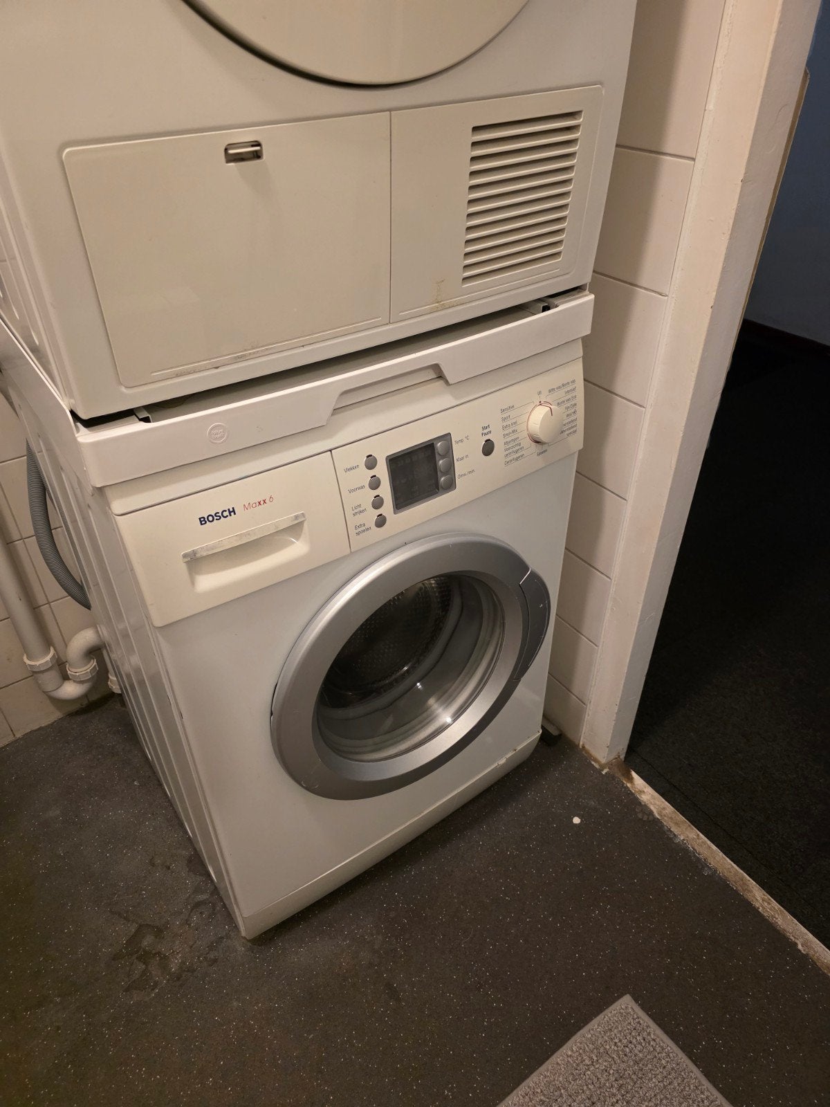 Bosch wasmachine 6kg, Ophalen, Gebruikt, Voorlader, 85 tot 90 cm