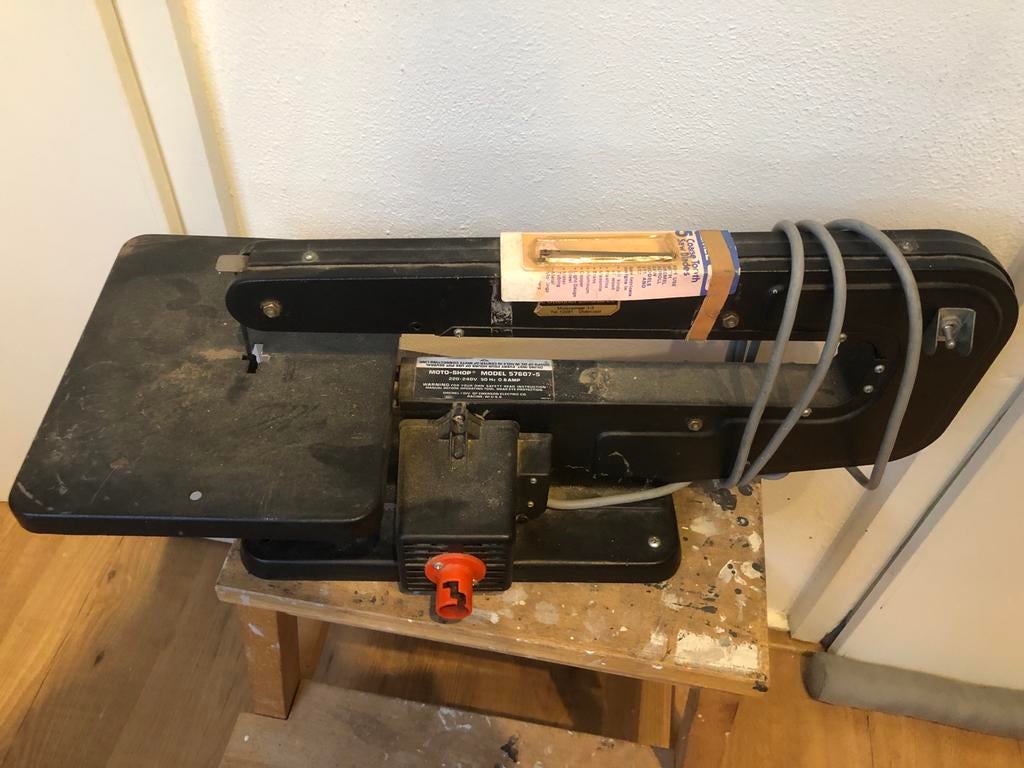 Dremel Moto-Shop Figuurzaagmachine Model 57607-5, Ophalen, Minder dan 30 mm, Gebruikt, Figuurzaag