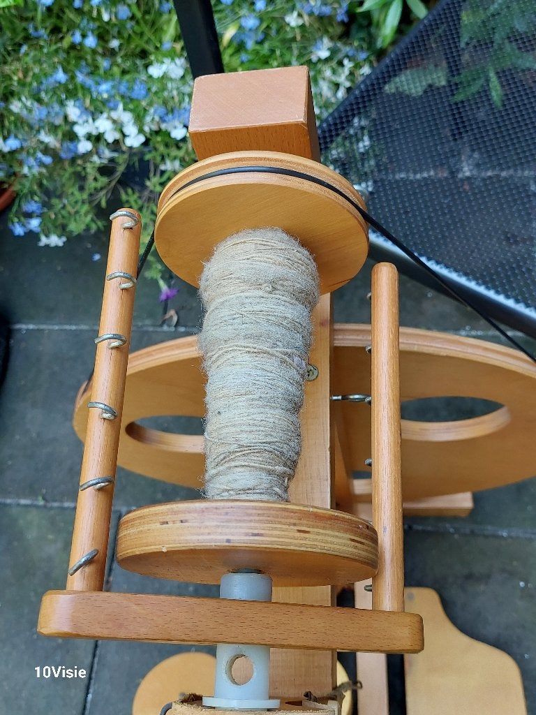 Spinnewiel Jamka  (type Louet S10), Ophalen, Zo goed als nieuw, Spinnewiel