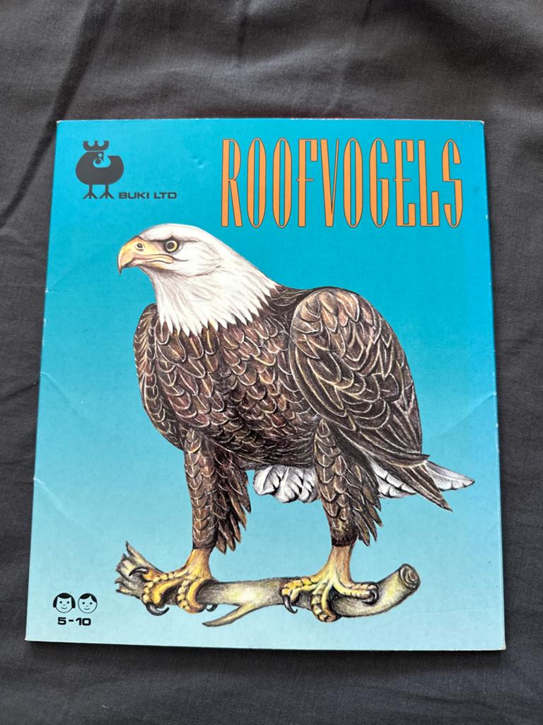 Buki Ltd. Roofvogels - Knip- en plakboek, Ophalen of Verzenden, Zo goed als nieuw, Non-fictie