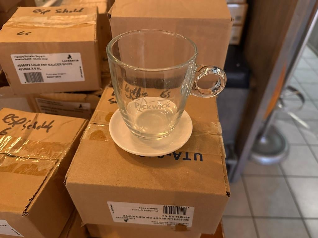 Laurentis koffiekopjes / espresso, Overige typen, Ophalen of Verzenden, Zo goed als nieuw, Wit
