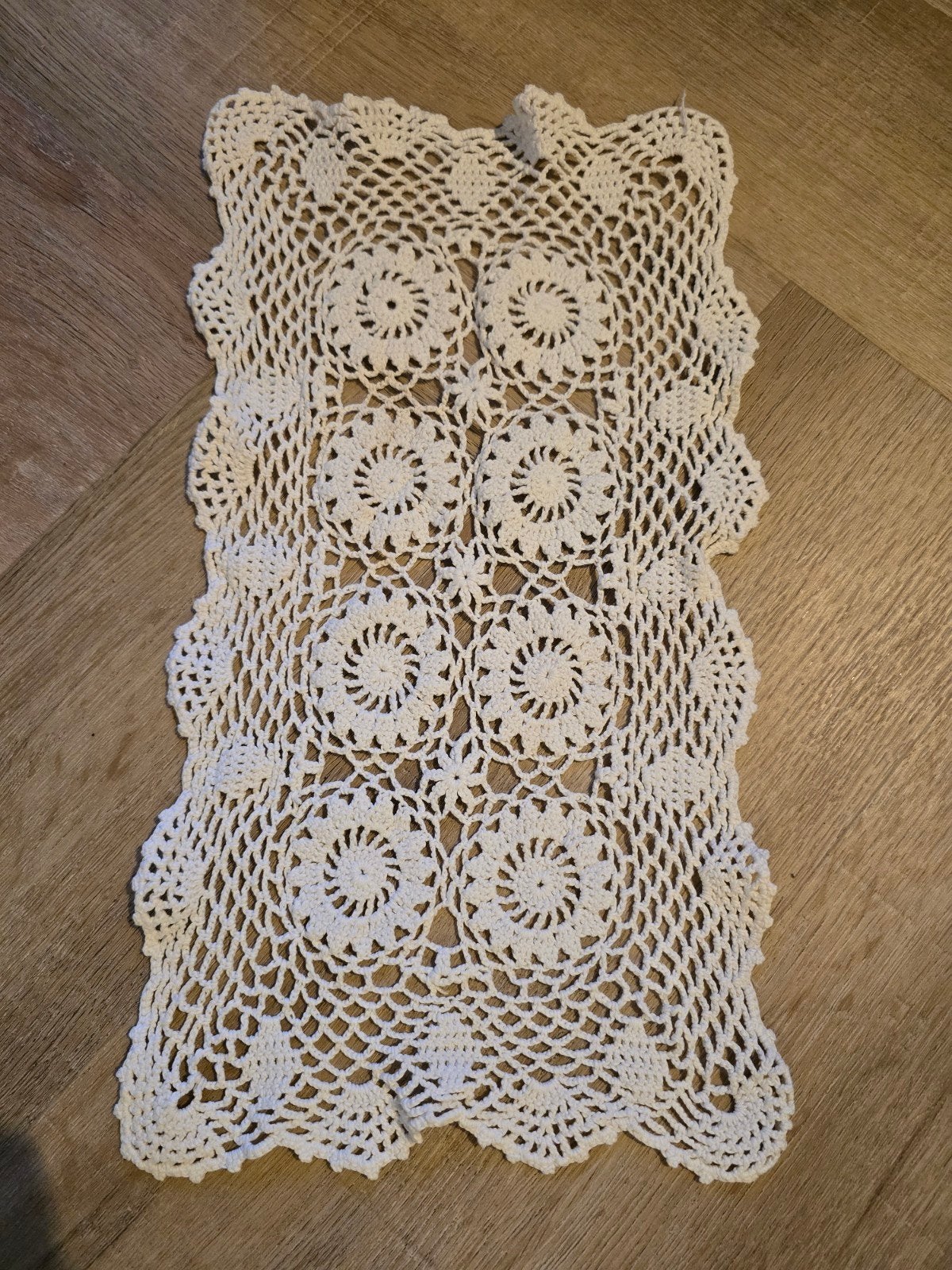 Vintage handgehaakt kleedje / tafelloper – 23 x 41 cm, Ophalen of Verzenden, Rechthoek