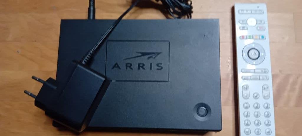 Arris VIP2952 V2 KPN Decoder met afstandsbediening, Audio, Tv en Foto, Decoders en Harddiskrecorders, Ophalen of Verzenden, Gebruikt