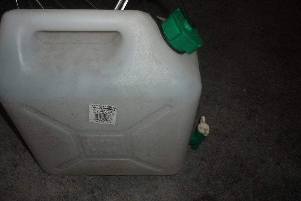 jerrycan met kraantje, Ophalen of Verzenden, Zo goed als nieuw