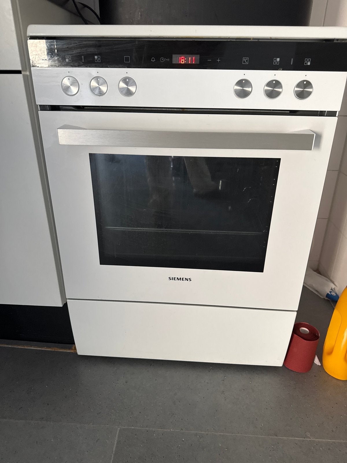Siemens Vrijstaand Keramisch Fornuis met Oven, Witgoed en Apparatuur, Fornuizen, Ophalen, Gebruikt, Magnetron, 60 cm of meer