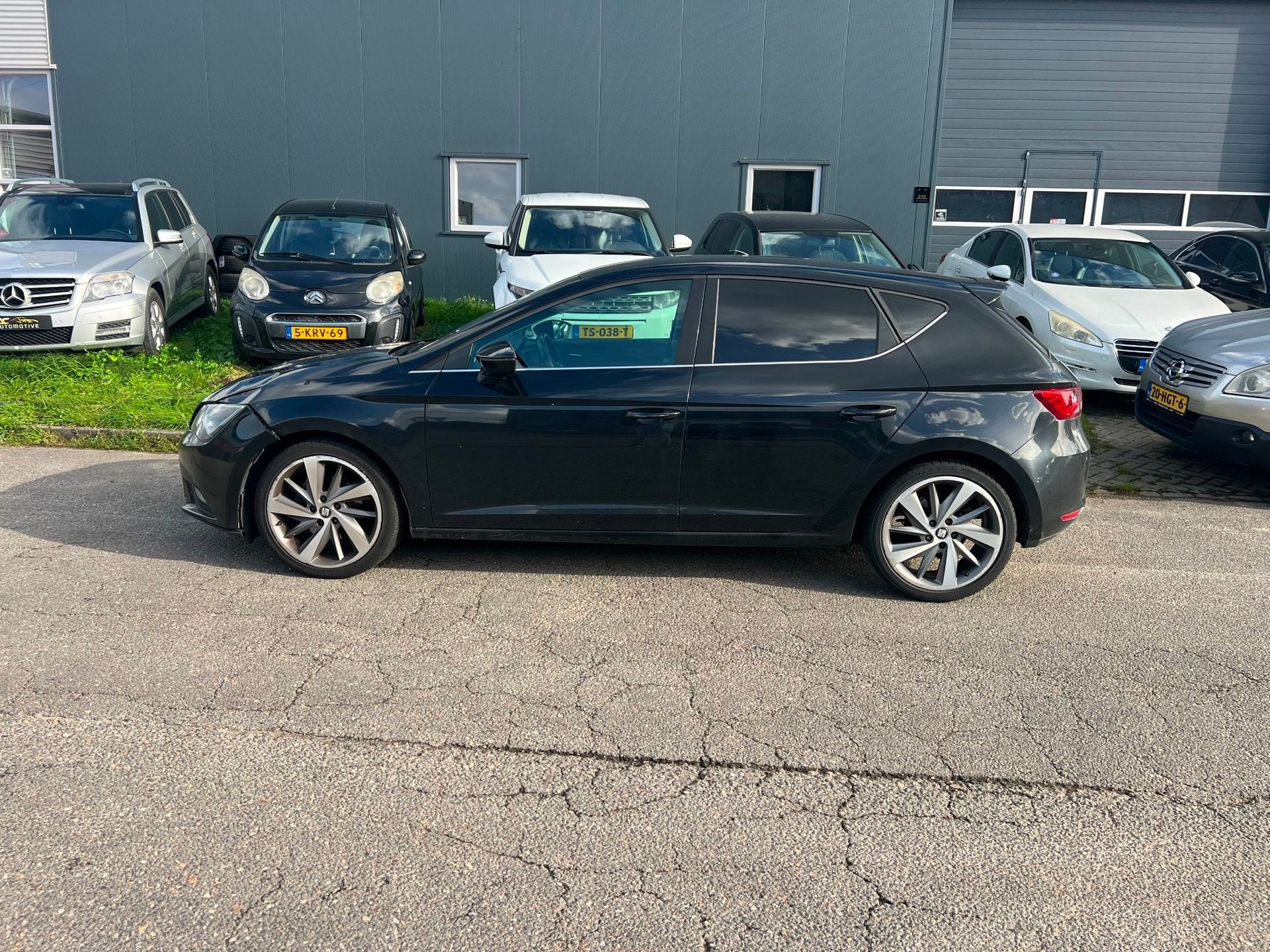 Seat Leon 1.6 TDI Limited Edition II FR., Auto's, Voorwielaandrijving, Gebruikt, 4 cilinders, Leon