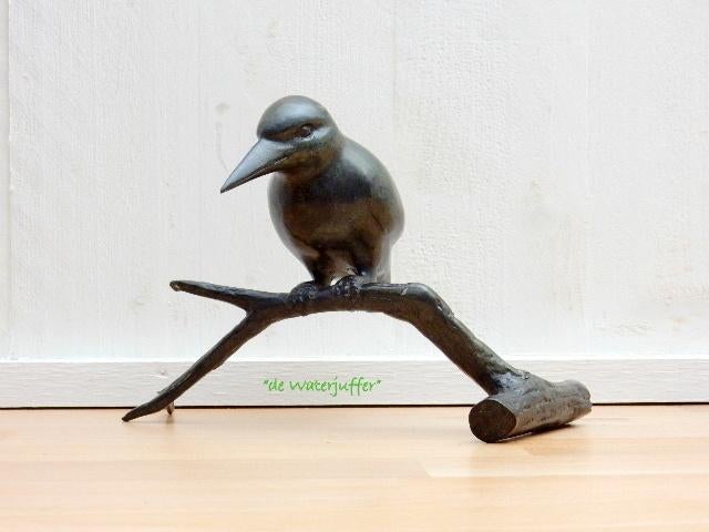 053*Bronzen ijsvogel tak gr (Boven €75 geen verzendkosten), Ophalen of Verzenden, Nieuw, Overige materialen, Dierenbeeld
