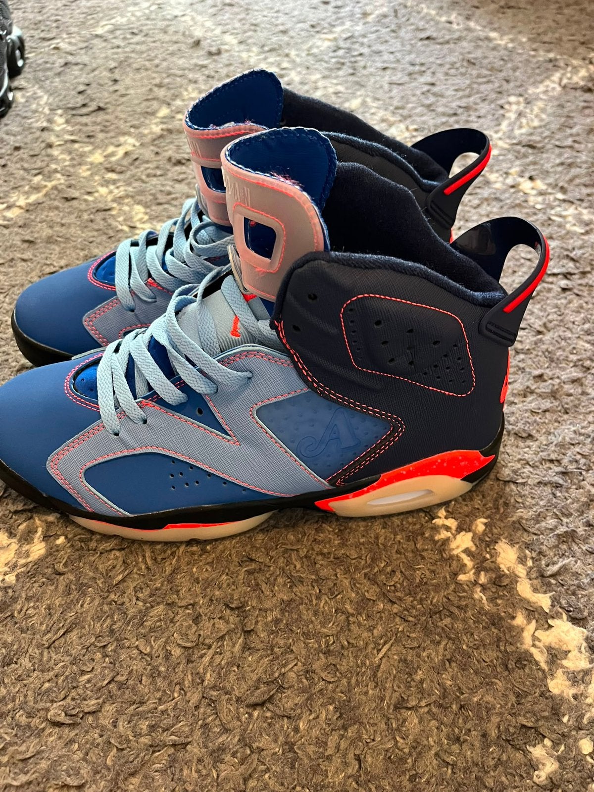 Klassieke Hoge Sneakers Retro Design – Maat 43, Blauw, Nieuw, Ophalen of Verzenden, Sneakers of Gympen
