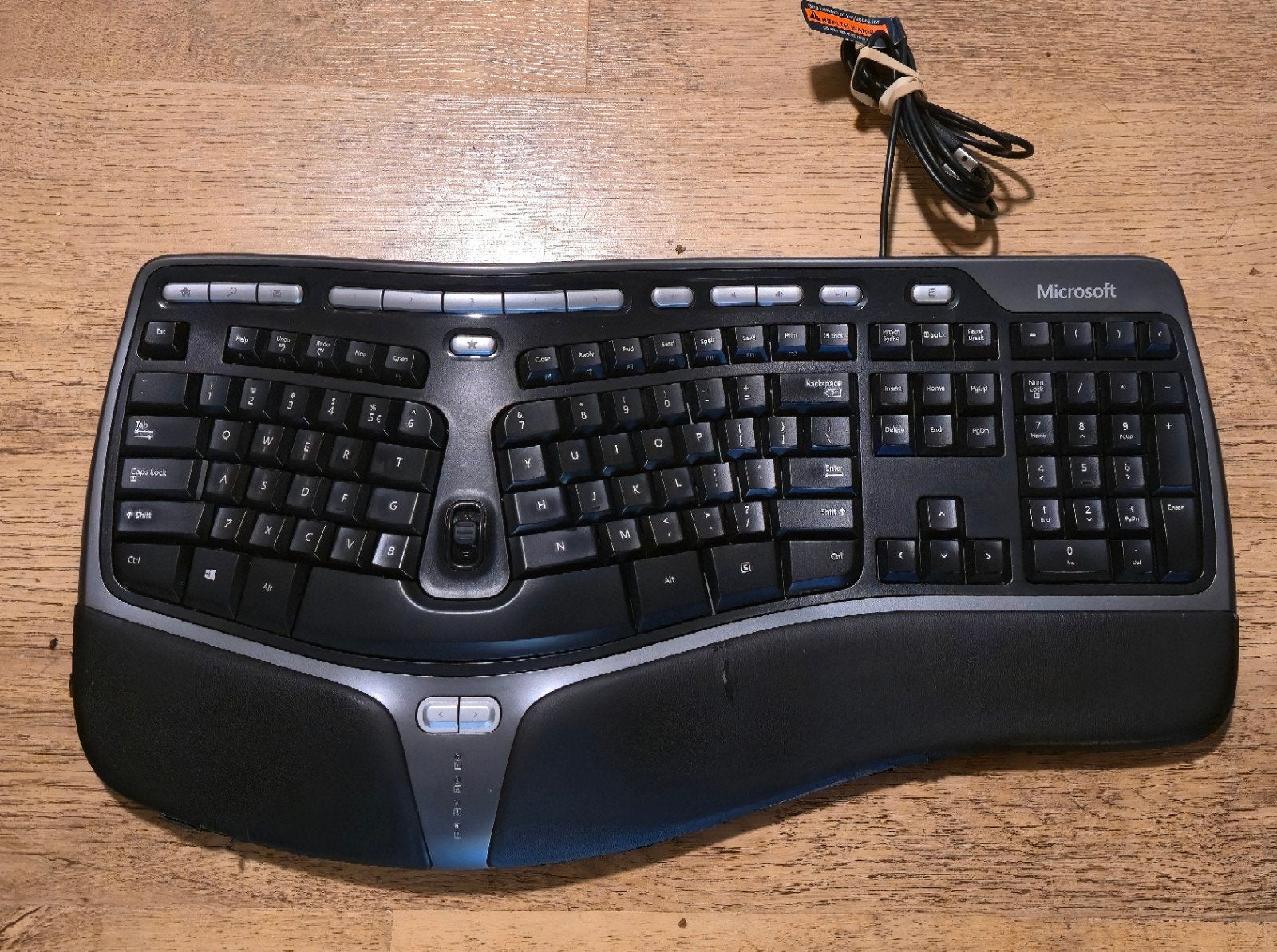 Microsoft Natural Ergonomic Keyboard 4000,, Computers en Software, Toetsenborden, Gebruikt, Qwerty, Bedraad, Ergonomisch, Gaming toetsenbord