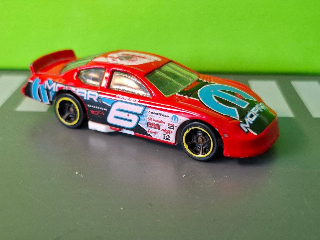 Hotwheels - Dodge Charger Stock car [rood] 1/64, Ophalen of Verzenden, Gebruikt, Auto