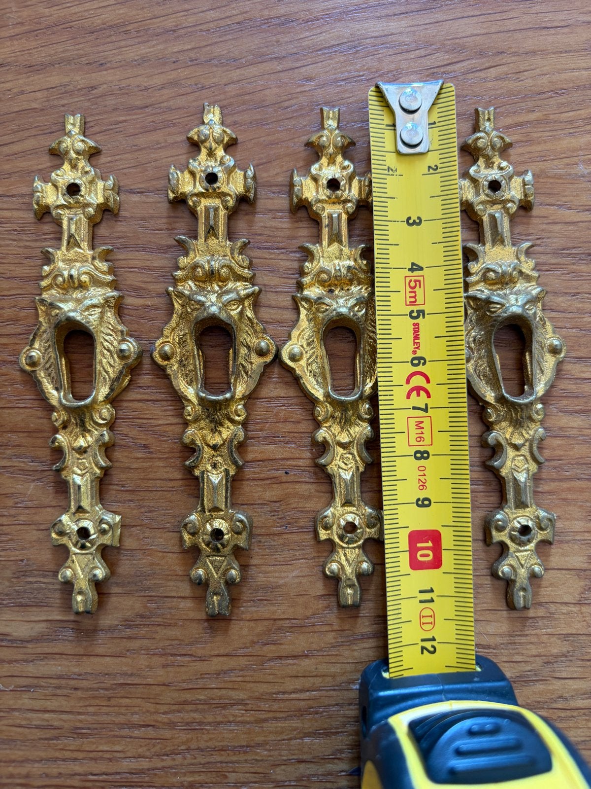 Set van 4 Antieke Sleutelplaten met Leeuwenkop, Ophalen of Verzenden