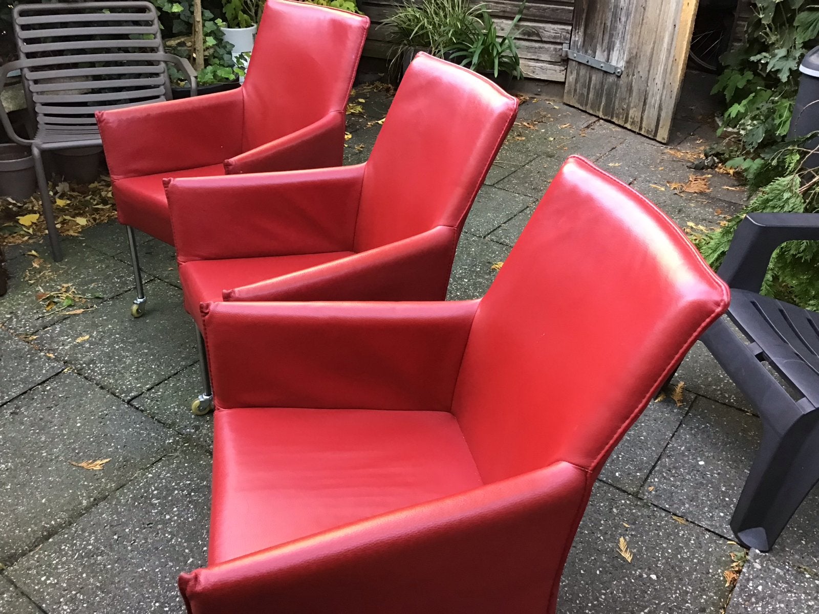 3 rode eetkamer stoelen met wieltjes -, Ophalen, Gebruikt, Drie, Leer