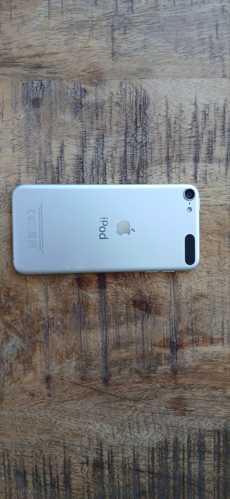iPod Touch 6e generatie zilver, Gebruikt, Ophalen of Verzenden, Zilver, 10 tot 20 GB