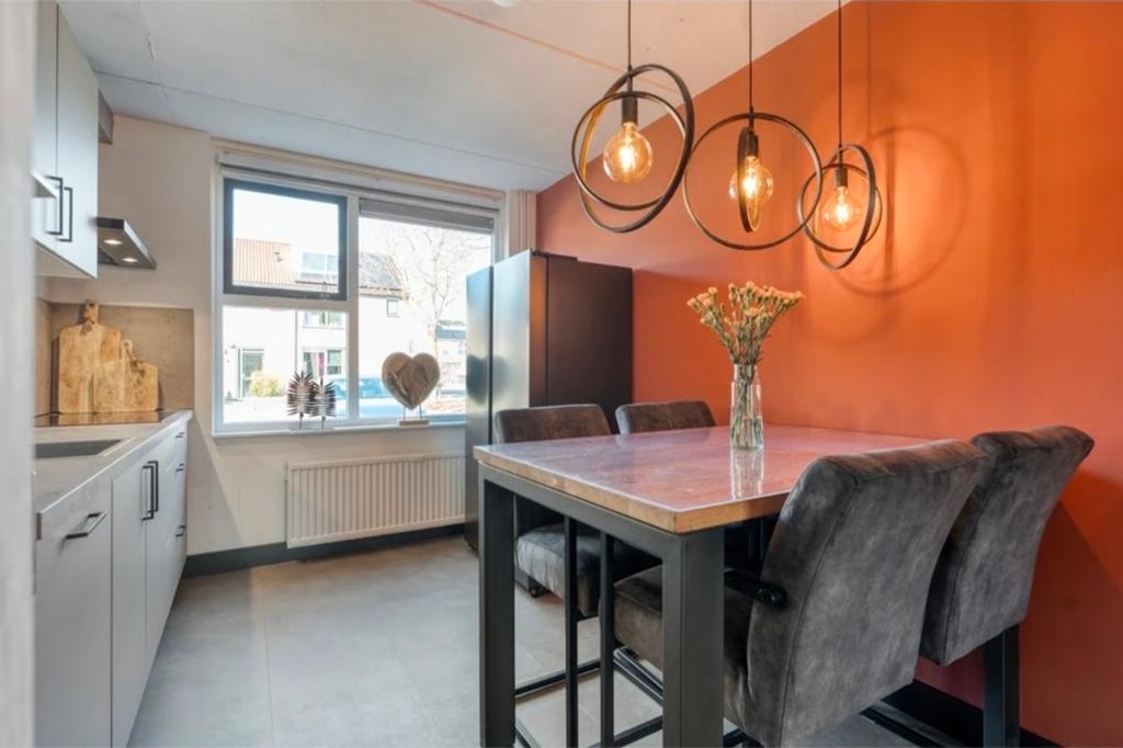 Eettafel met stoelen, Ophalen, 100 tot 150 cm, 50 tot 100 cm, Zo goed als nieuw