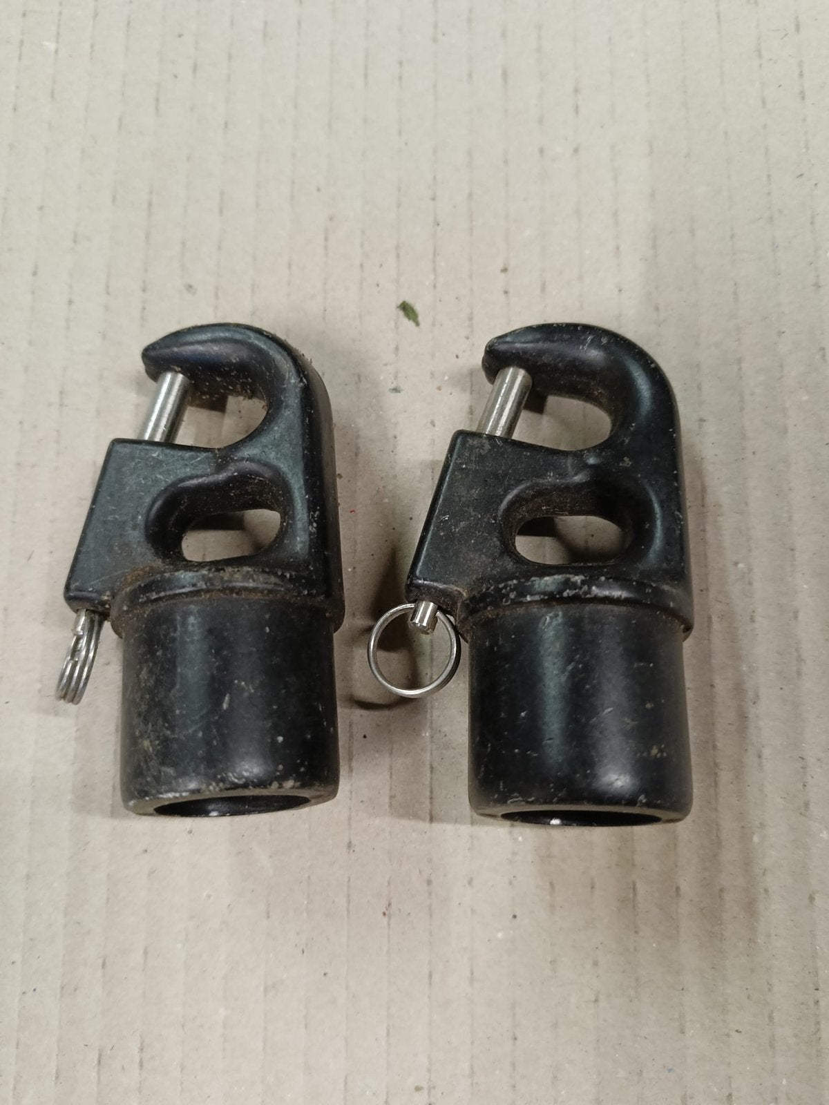 Set van 2 zwarte karabijnhaken voor boot of zeilen, Ophalen, Gebruikt, Overige typen