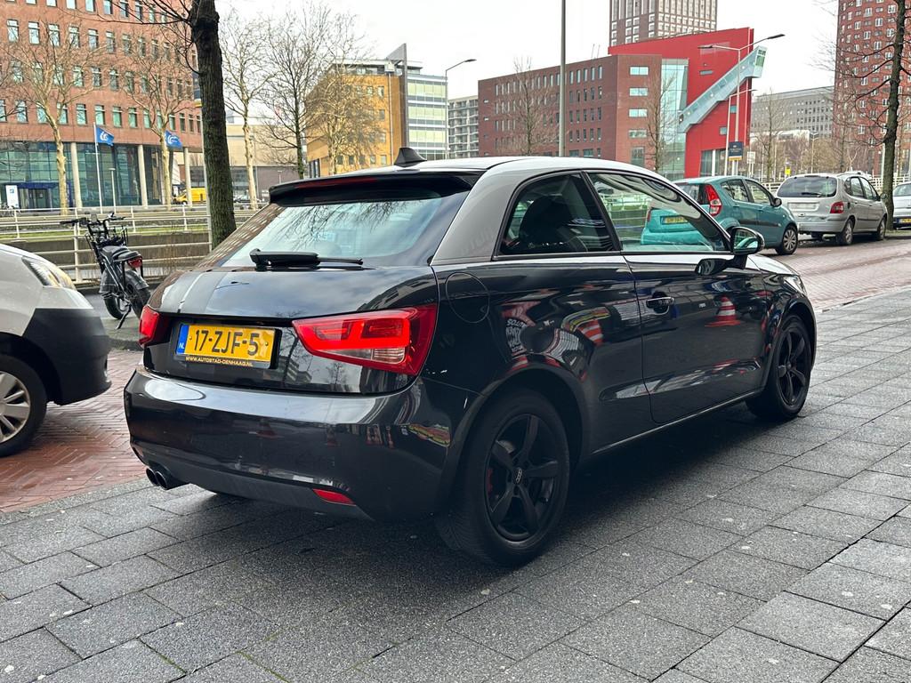 Audi A1 1.4 TFSI Ambition Automaat Clima Xenon/Led, Euro 5, Stof, 4 cilinders, 4 stoelen