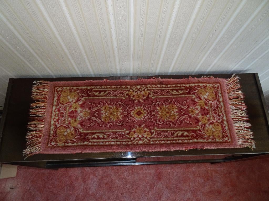Smyrna tafelloper * Kastloper * Vintage, Ophalen