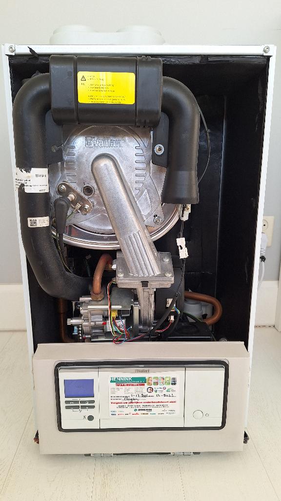 Vaillant ecoTEC plus VHR NL 35-38, Ophalen, 30 tot 80 cm, Gebruikt, Cv-ketel of Combi-ketel