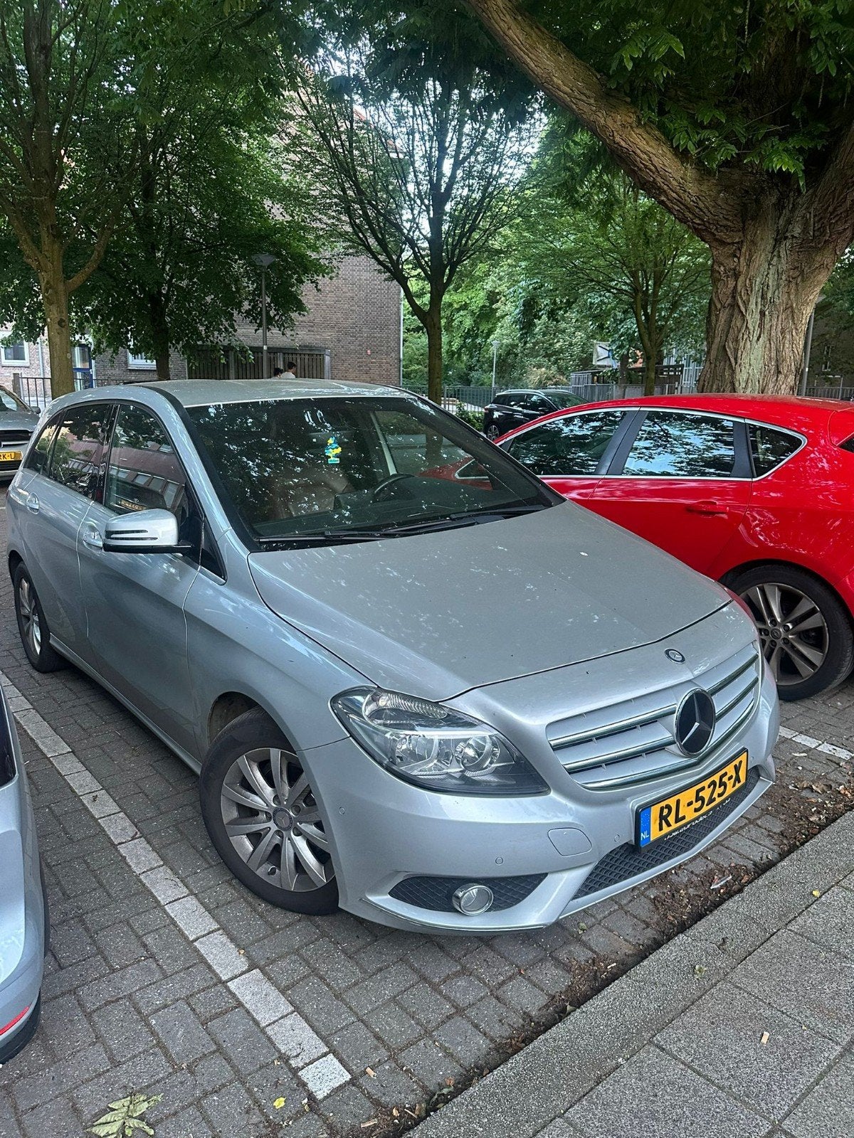 Mercedes-Benz B-Klasse 1.8 CDI BE B180 5DRS Dct7 2013 Grijs, 4 cilinders, 1796 cc, Leder, Diesel
