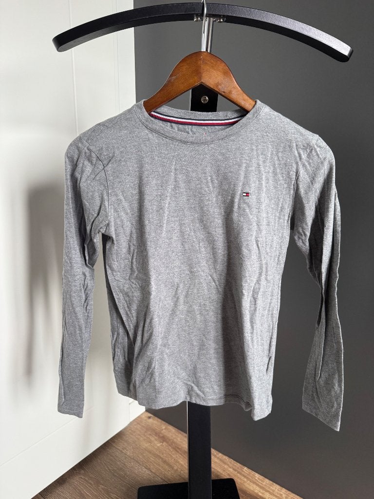 T-shirts Tommy Hilfiger (jongens), Kinderen en Baby's, Kinderkleding | Maat 152, Ophalen, Gebruikt, Tommy Hilfiger, Shirt of Longsleeve