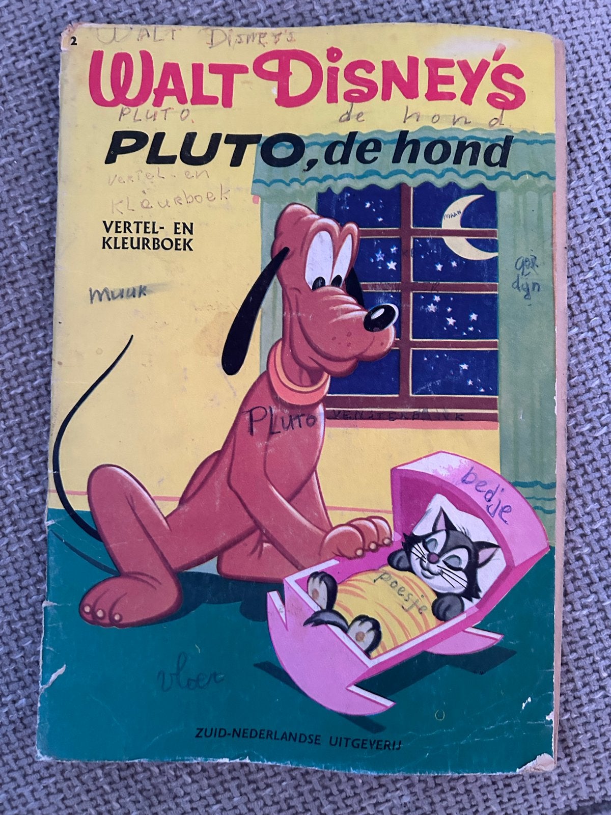 Walt Disney's Pluto, de Hond - Vertel- en Kleurboek, Boeken, Ophalen of Verzenden, Gelezen, Uitklap-, Voel- of Ontdekboek