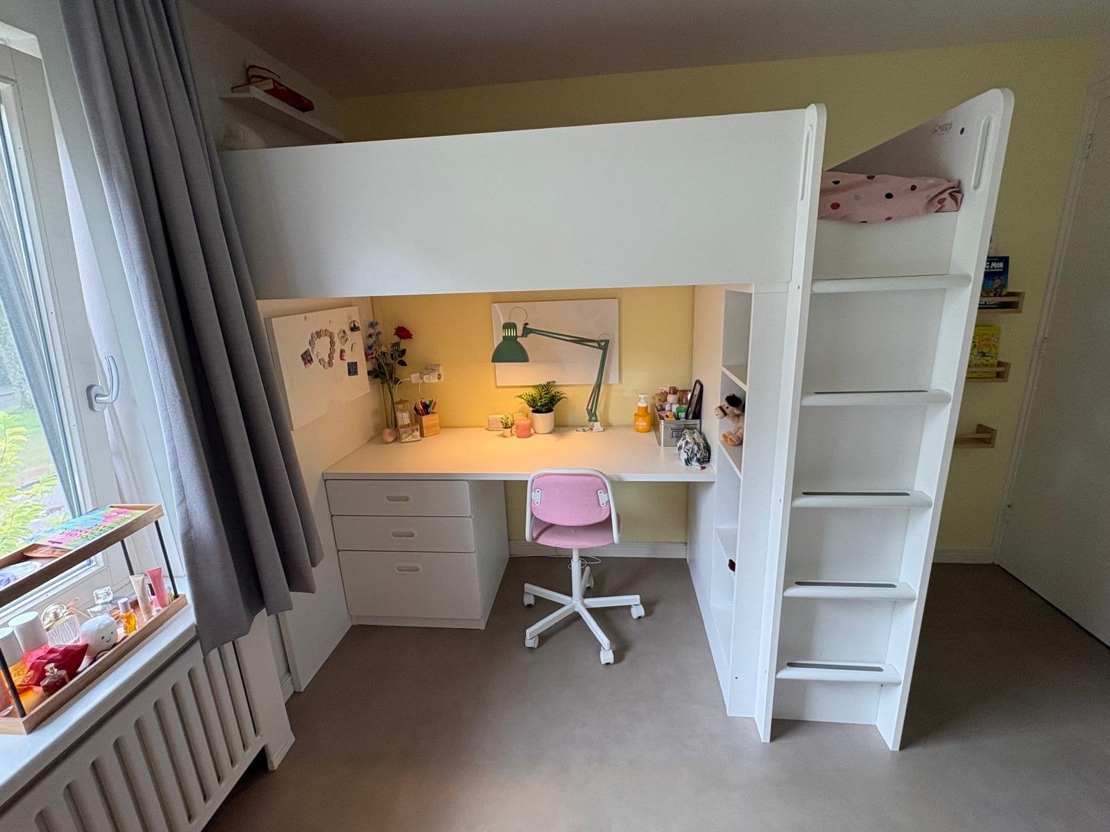 IKEA SMÅSTAD Hoogslaper met bureau en opbergruimte, Ophalen, 100 cm, Hoogslaper, Eenpersoons