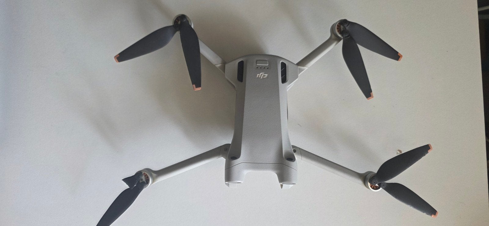 DJI Mini 3 Pro defect (voor onderdelen alleen drone ), Cameradrone, 5 tot 10 kilometer, Ophalen of Verzenden, DJI