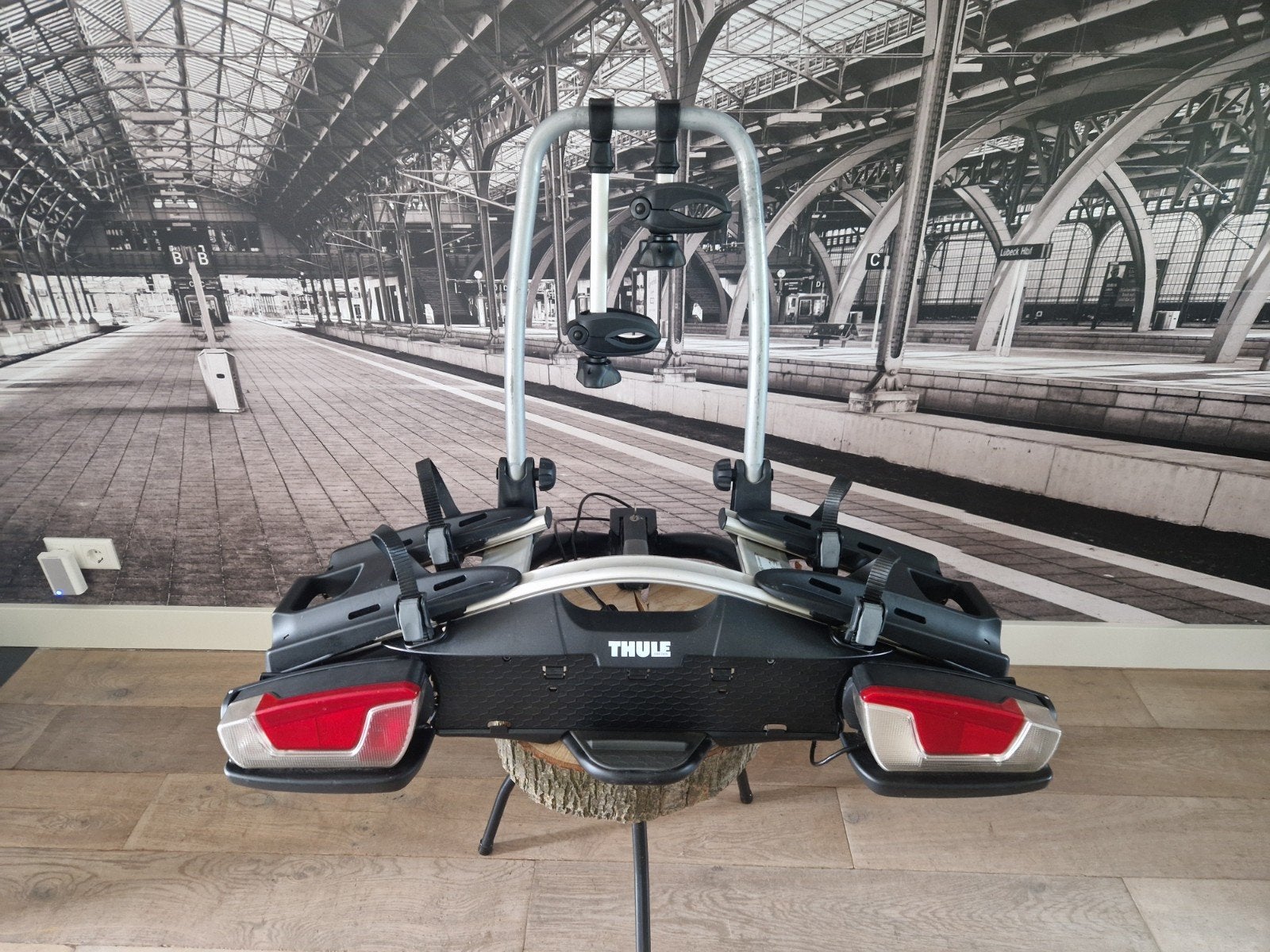 Thule VeloCompact 276 Kantelbare Fietsendrager., Ophalen, Brede banden, Zo goed als nieuw, 2 fietsen