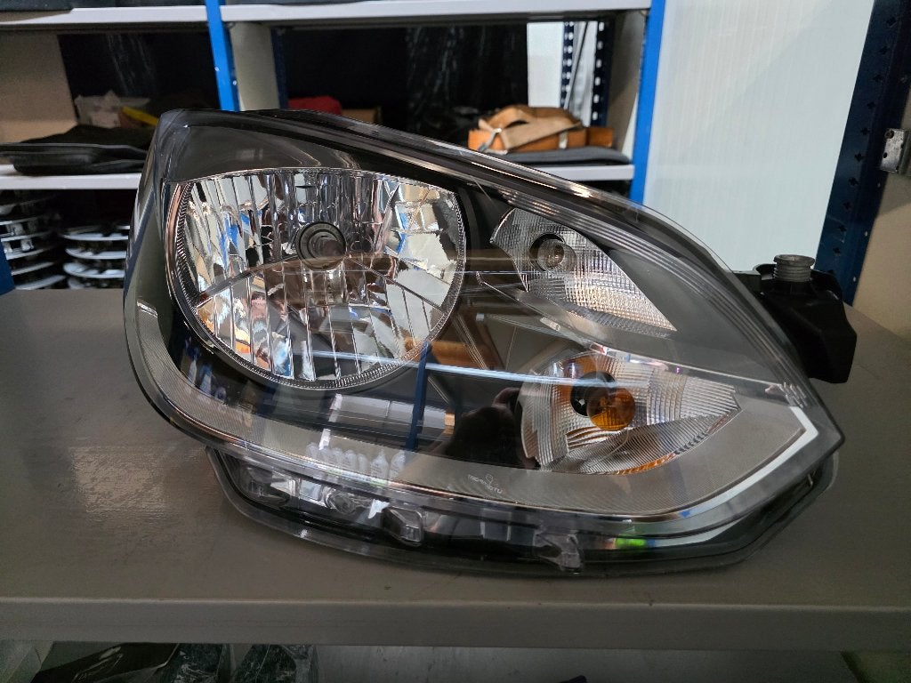 VW up koplamp rechterzijde -  onbeschadigd, Ophalen of Verzenden, Gebruikt, Volkswagen