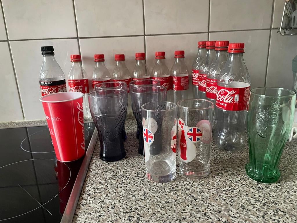 Uitgebreid Coca-Cola glazen flessen bekers ed set, Ophalen of Verzenden, Nieuw, Frisdrankglas