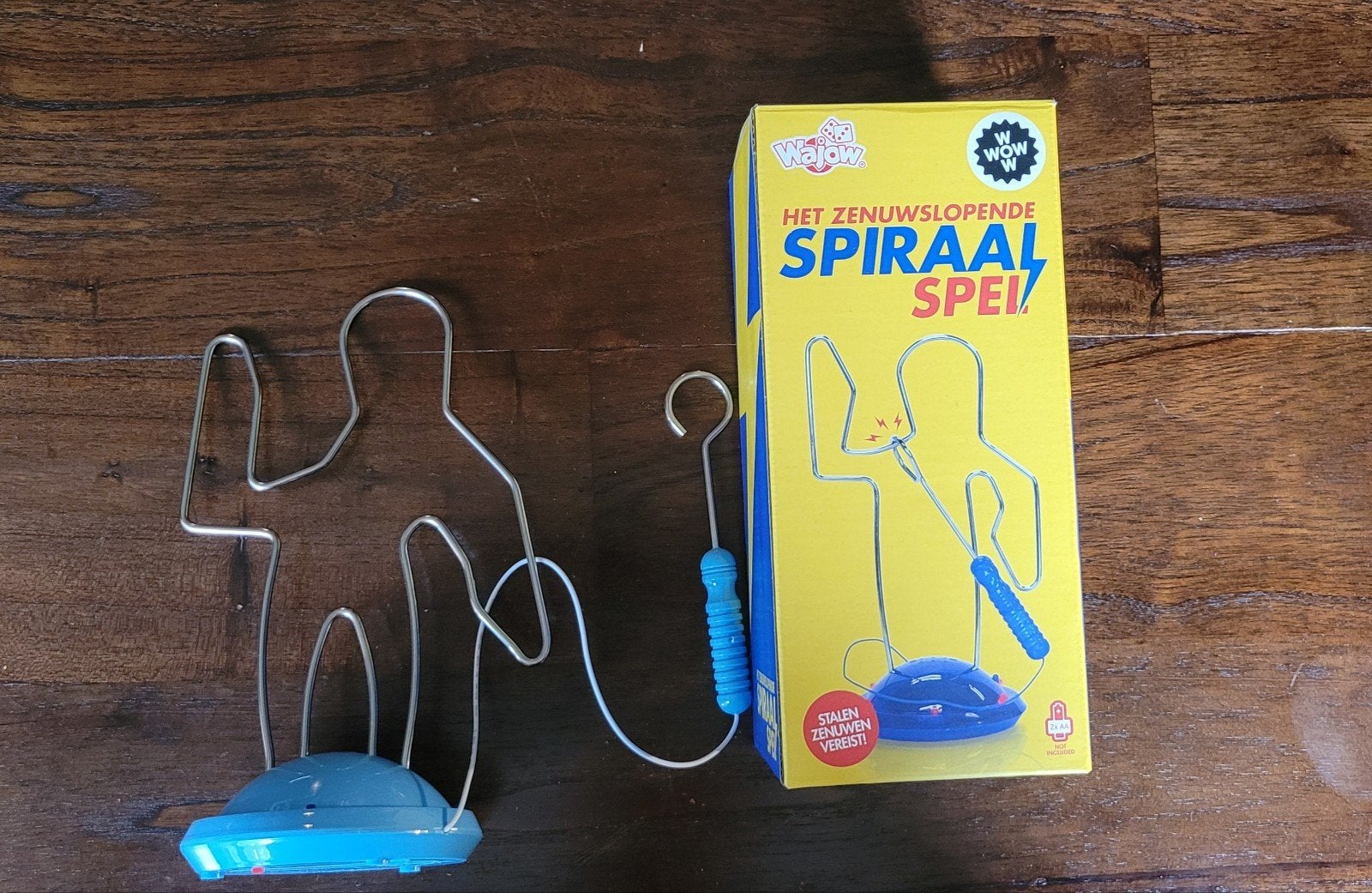 Het Zenuwslopende Spiraal Spel - Wajow, Ophalen