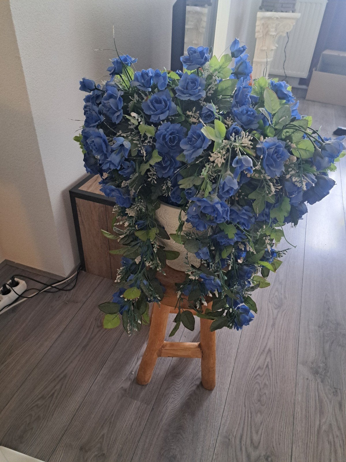 Mooi blauw bloemstuk in pot, Ophalen, Binnen, Zo goed als nieuw, Blauw