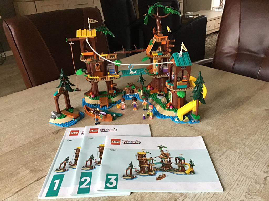 Lego friends Avonturenkamp Boomhut 42631, Kinderen en Baby's, Speelgoed | Duplo en Lego, Zo goed als nieuw, Ophalen of Verzenden