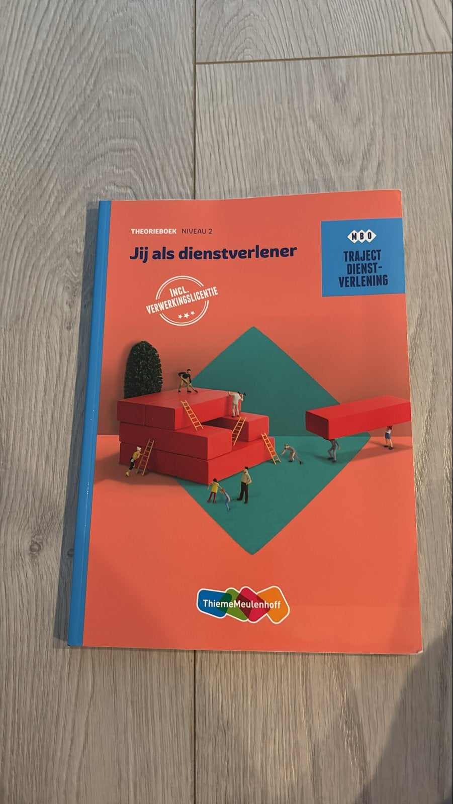 Jij als dienstverlener - Theorieboek Niveau 2 MBO, Ophalen of Verzenden, Zo goed als nieuw, Overige niveaus, Overige vakken