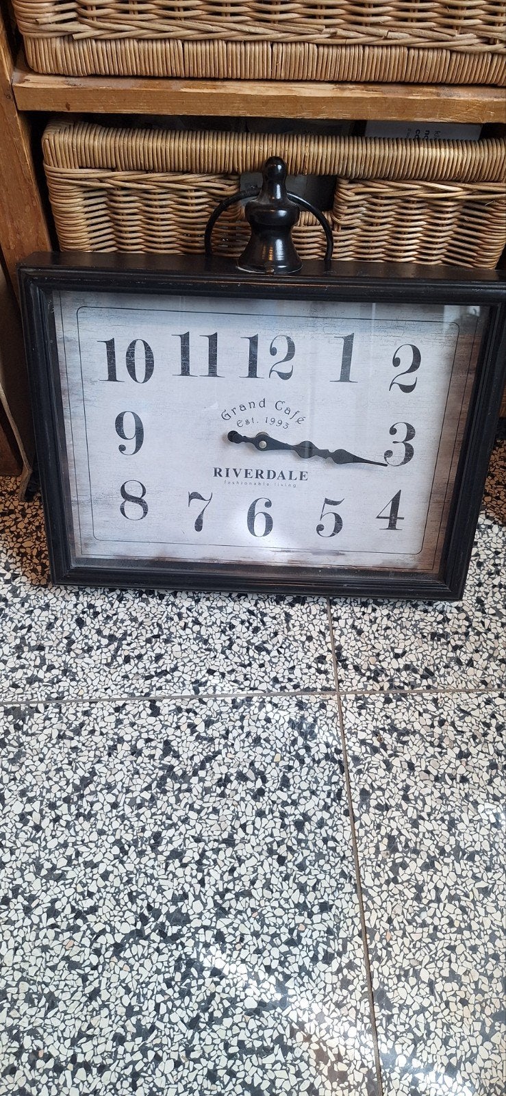 Riverdale wandklok - uurwerk defect, Ophalen, Gebruikt, Wandklok