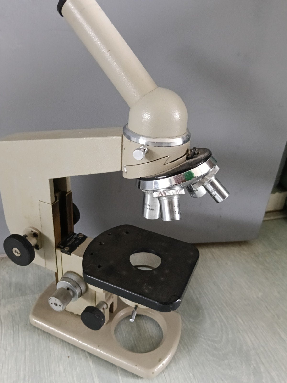 Vintage Biologische Microscoop met Accessoires, Ophalen of Verzenden, Zo goed als nieuw