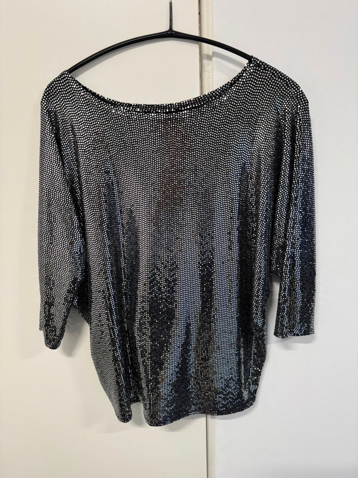 Zilverkleurige glitter top met 3/4 mouwen, Maat 42/44 (L), Ophalen of Verzenden, Zo goed als nieuw, Korte mouw