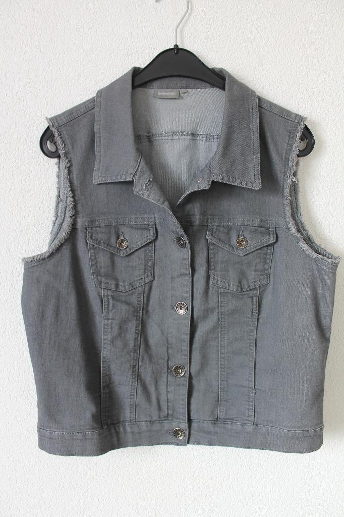 Gilet, spijkergilet, jeansgilet met stretch, grijs, maat 44, Kleding | Dames, Bodywarmers, Maat 42/44 (L), Ophalen of Verzenden