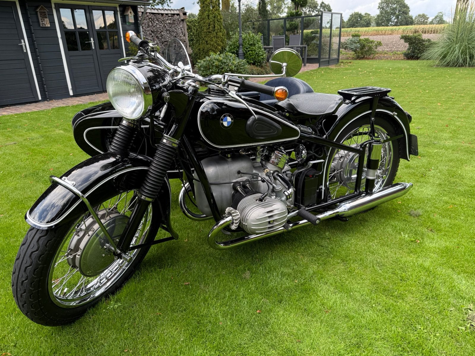 Foto 6 van BMW R67/2 zijspan – concoursstaat - ex Politie Zutphen